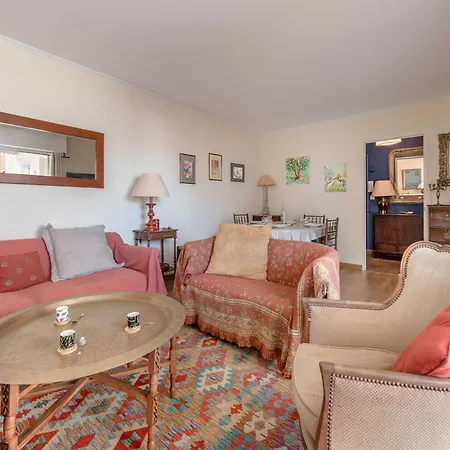 Apartment Pour 4 Au Pouliguen, Avec Terrasse